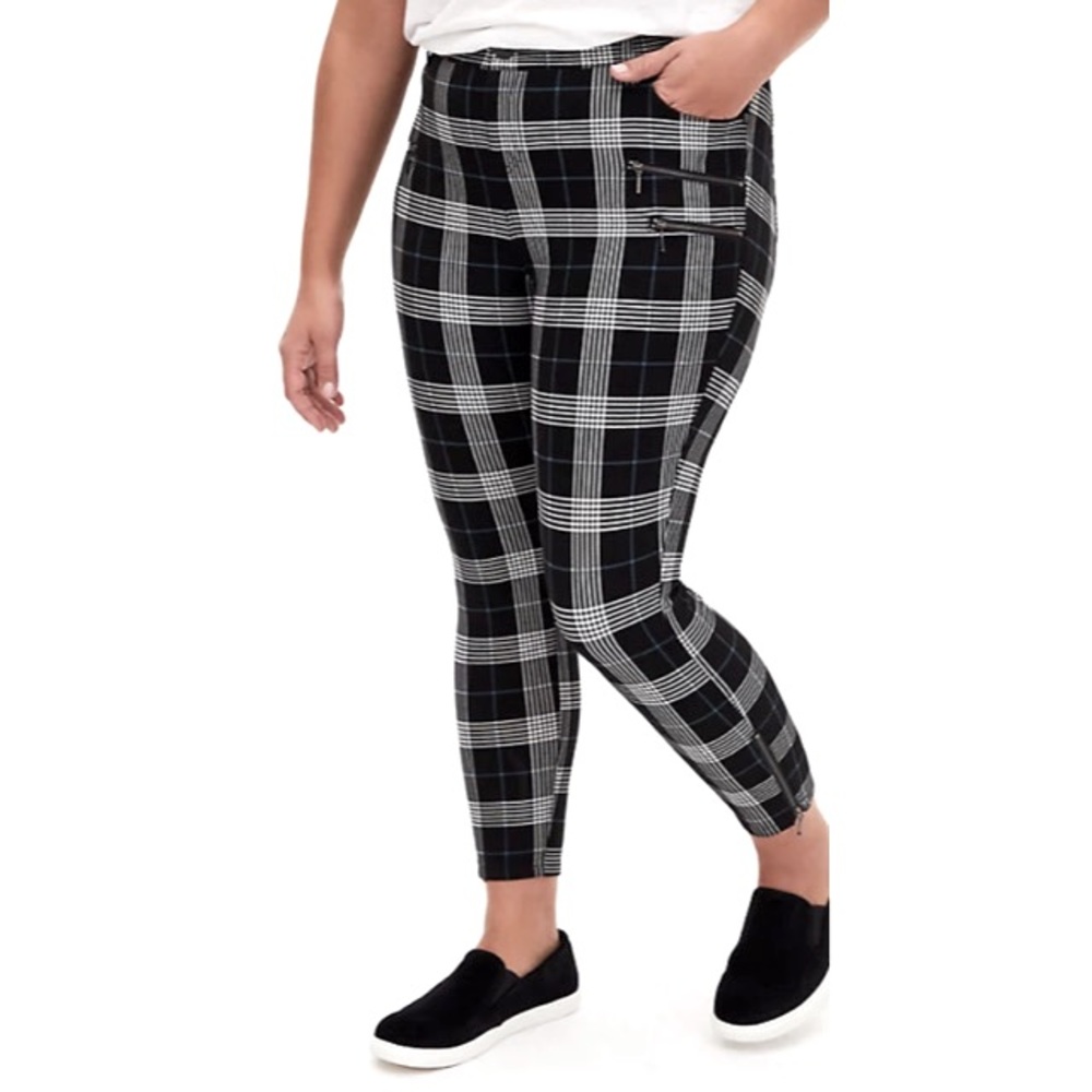 🆕 [Torrid] Black & Teal Ponte Zip Ankle Pants